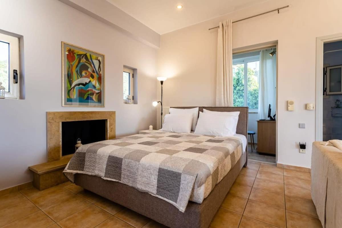 Kitries Summer Getaway - Eden Comfy Suite Kitriai Luaran gambar