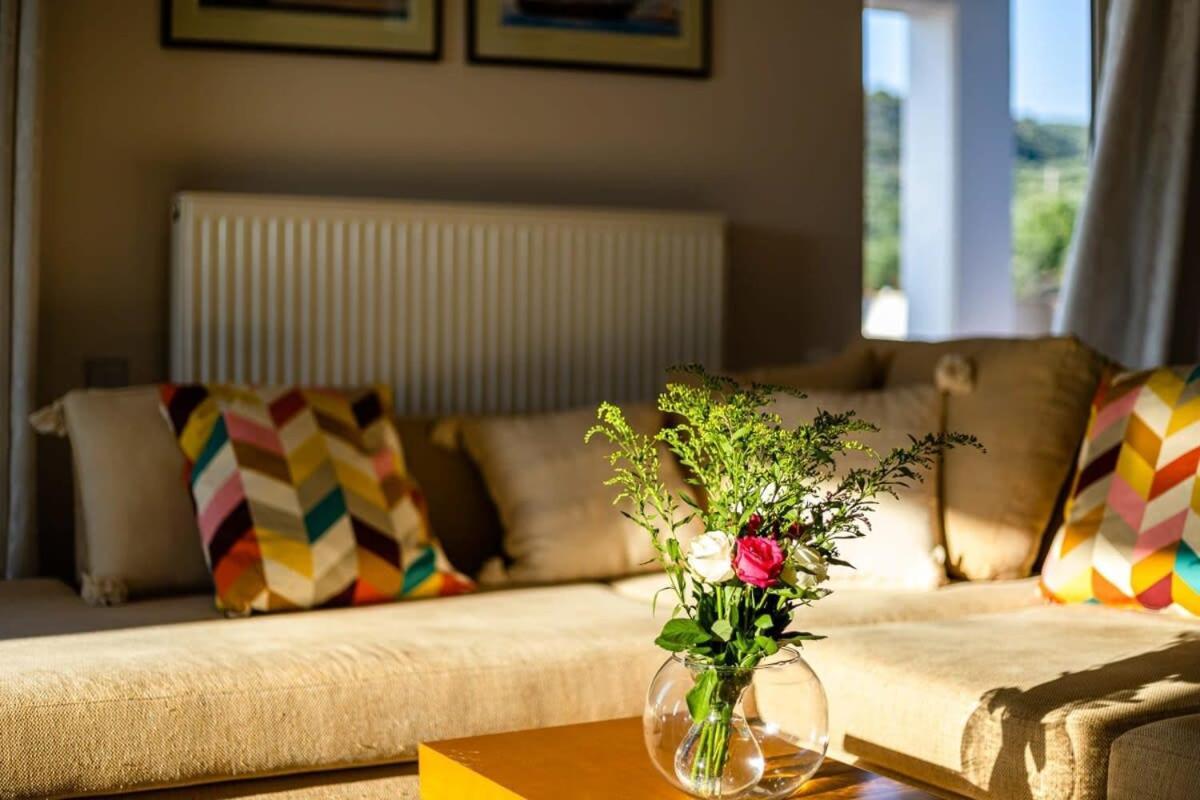 Kitries Summer Getaway - Eden Comfy Suite Kitriai Luaran gambar